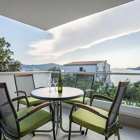 Apartments Jelena Razanj Exterior photo