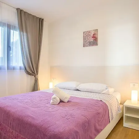 Apartments Jelena Razanj Exterior photo